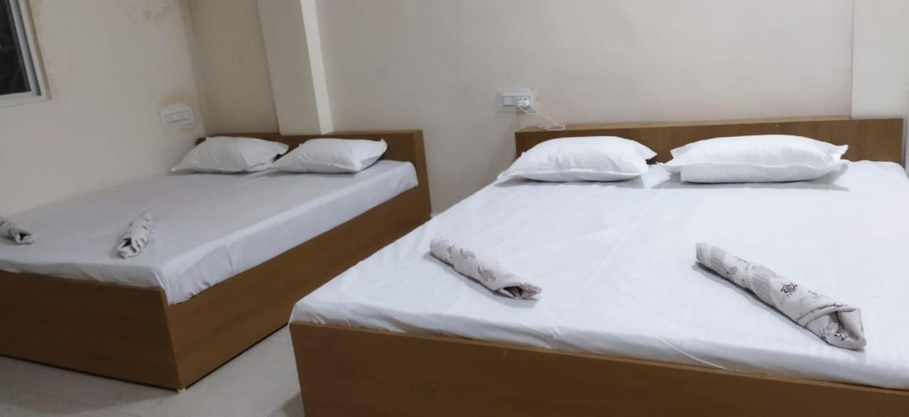 Shree Gajlaxmi Hotel Walking Distance From Mahakaleswar Ujjain Dış mekan fotoğraf