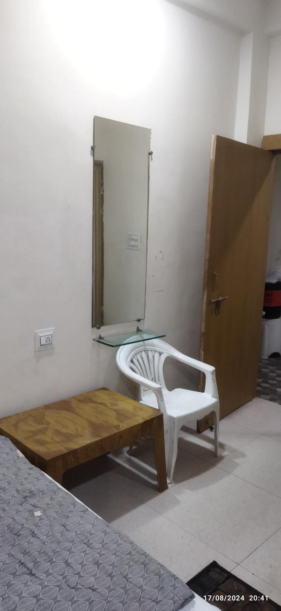 Shree Gajlaxmi Hotel Walking Distance From Mahakaleswar Ujjain Dış mekan fotoğraf